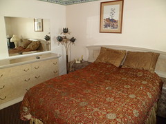 8174174398_1488b5b3d4_m