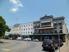 8181029535_a272cbb60d_m