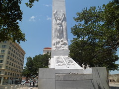 8181059454_b6f8aab89d_m