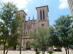 8181092262_a61007e497_m