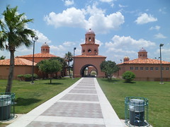 8189131397_47cde12a1d_m