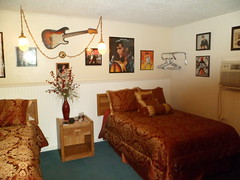 8205883547_b3eb678699_m