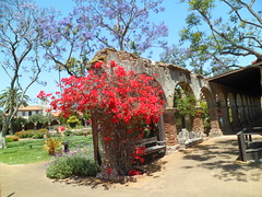 8206358662_e0ee8a23dc_m