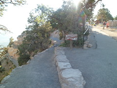 8233940084_d570691851_m